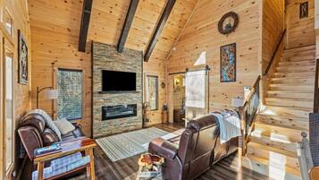 Chalet (2 Bedrooms) | Interior