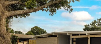 Newly Renovated 6BR 3BA Port Arthur Home With Hot Tub