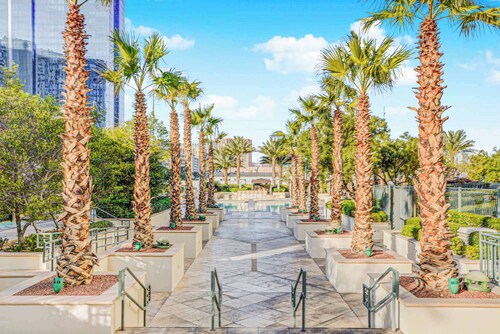 Spacious MGM Studio Topgolf Pool Views 07718