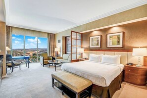 Apartment (0 Bedroom) | Interior - Spacious MGM Studio Topgolf Pool Views 07718 (Las Vegas)