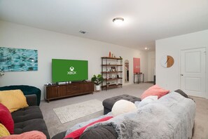 House (4 Bedrooms) | Interior - Rare Find Sleeps 13 Family Fun (San Antonio)