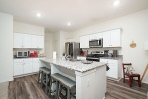 บ้านพัก (4 Bedrooms) | ภายใน