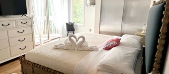 Top Floor Beach Retreat Tennis Courts Views 1812