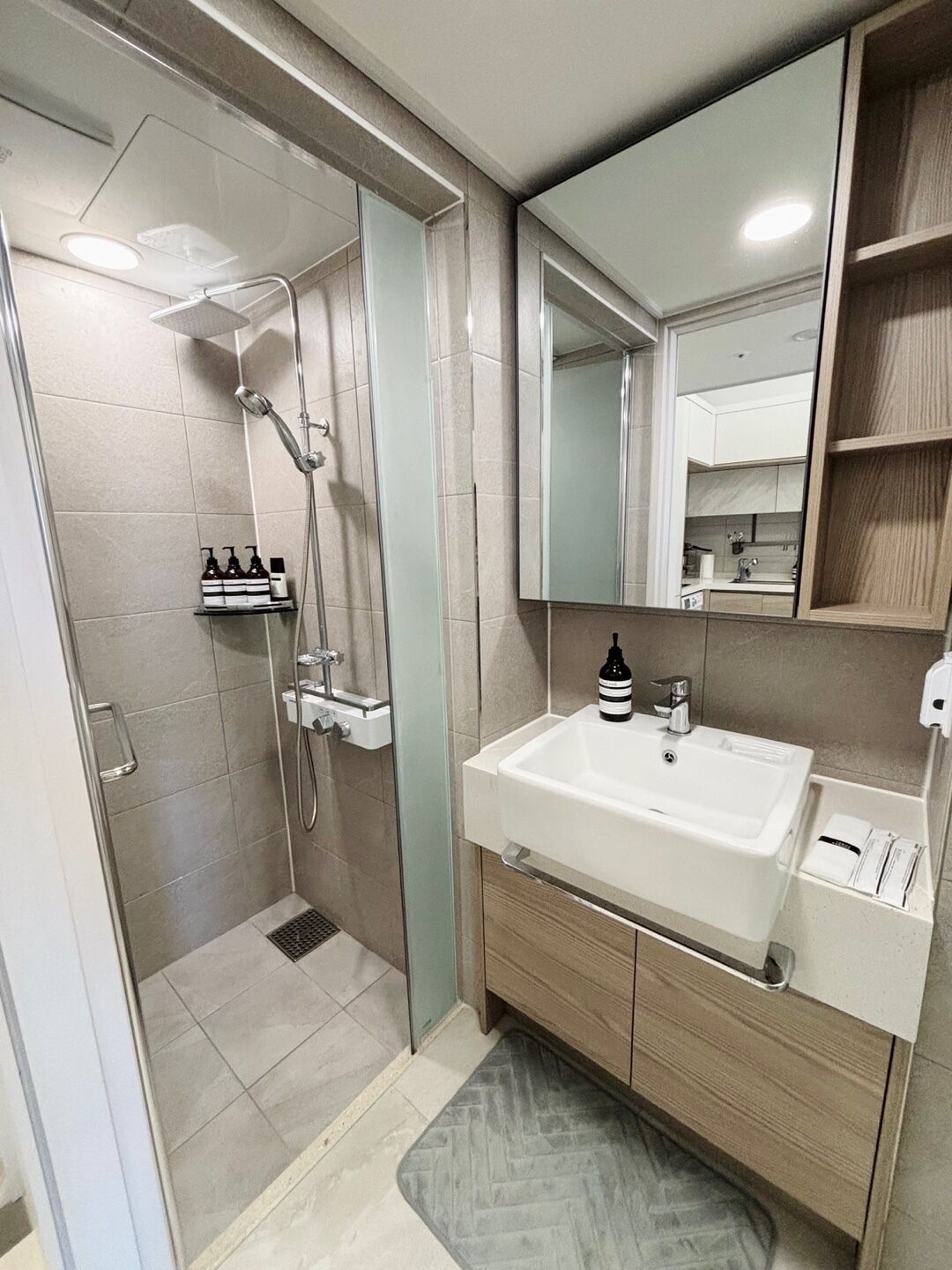 Appartement Duplex, vue ville | Salle de bain