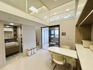 Appartement Duplex, vue ville | Restauration