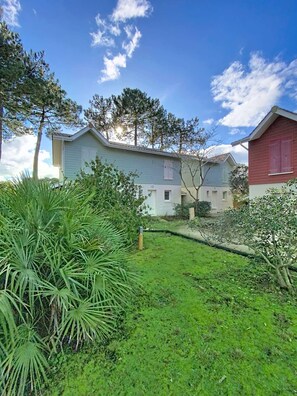 Exterior - Pavilion between golf and ocean for 4 people. (LACANAU OCEAN)