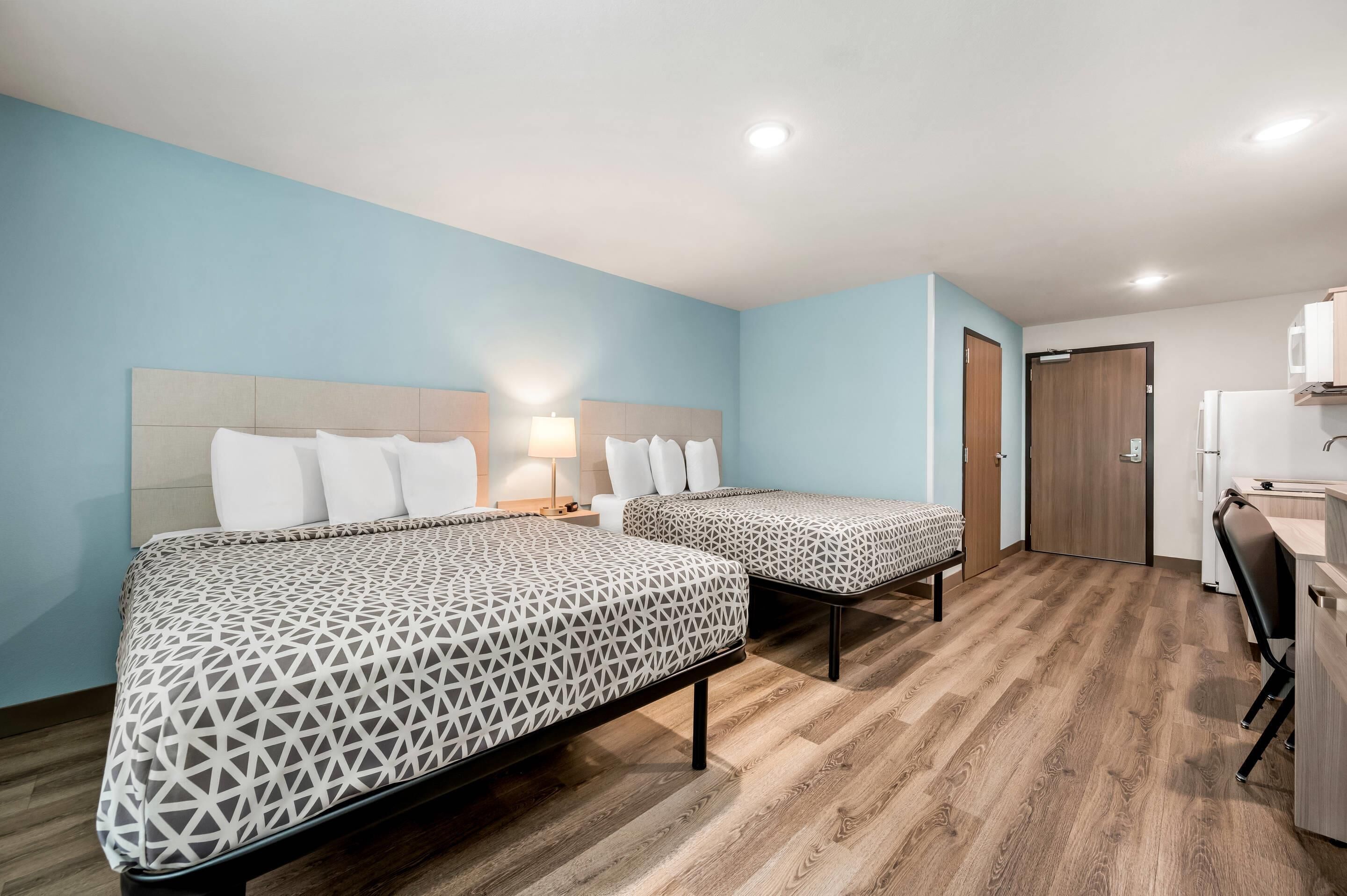 Suite, 2 Queen Beds, Non Smoking | WiFi (free)