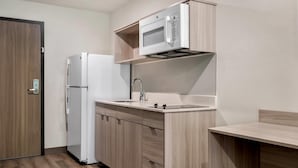 Suite, 2 Queen Beds, Non Smoking | WiFi (free) - Woodspring Suites Baton Rouge Airport (Baton Rouge)