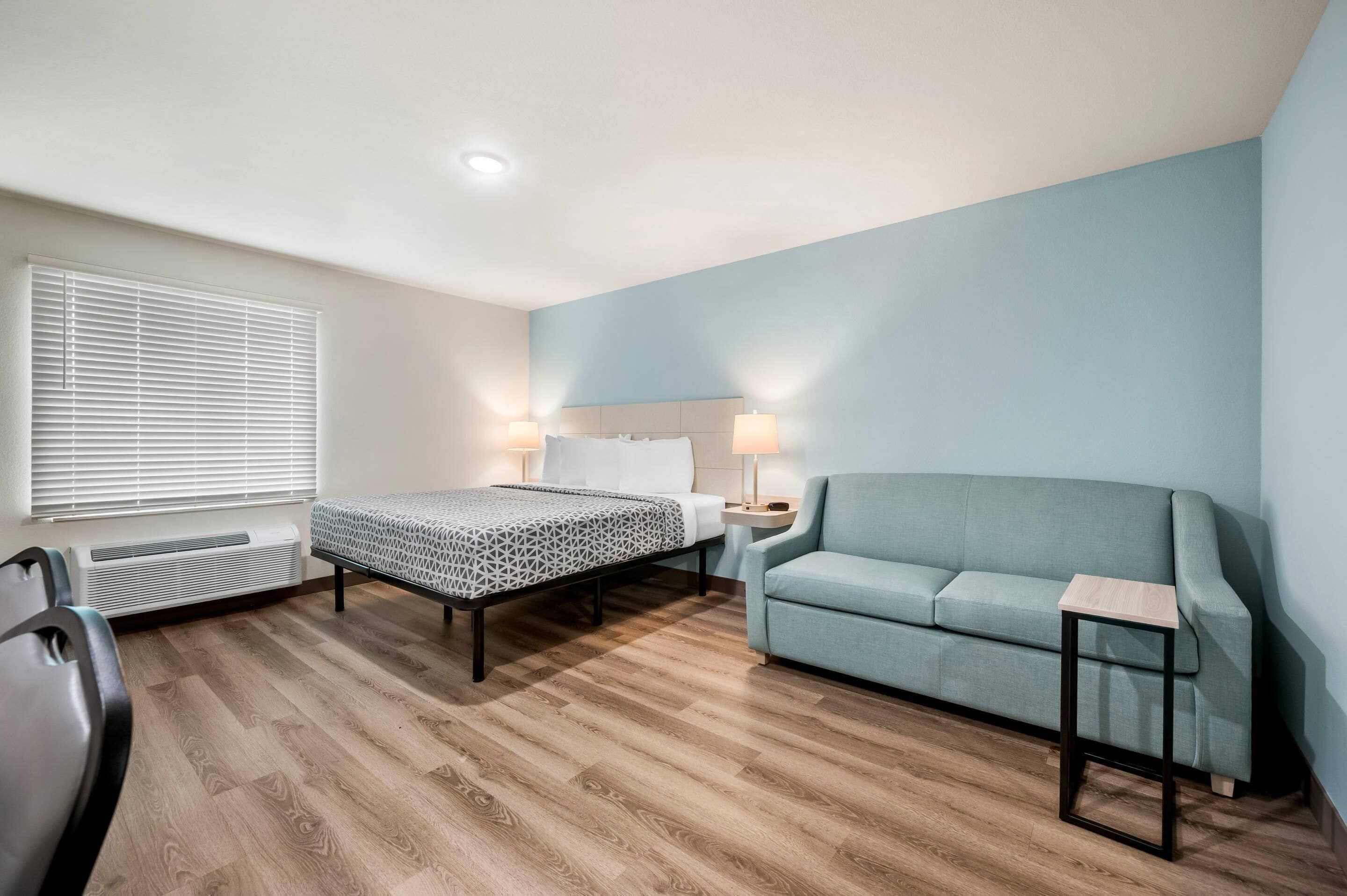Suite, 1 très grand lit, non-fumeur | Accès au Wi-Fi (inclus)