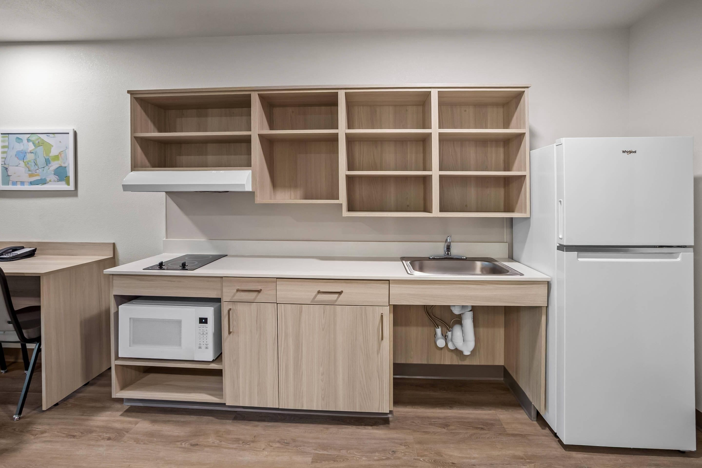 Suite, 1 King Bed, Accessible, Non Smoking | WiFi (free), bed sheets