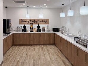 Free daily full breakfast - Sleep Inn - Oklahoma City Airport (Oklahoma City)