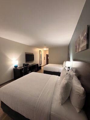 Standard Room, 2 Queen Beds, Non Smoking