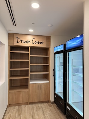 Vending machine - Sleep Inn - Oklahoma City Airport (Oklahoma City)