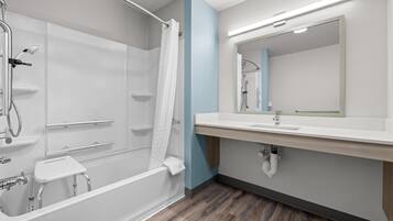 Suite, 2 Queen Beds, Accessible, Non Smoking