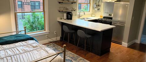 Fer et planche à repasser, Wi-Fi, draps fournis