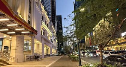 Cozy Apartment With Private Room in Vibrant Taguig