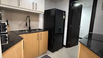 Condo, 1 Bedroom | Interior