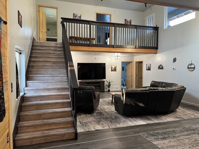 Delightful 3-bedroom house located at Spring Hill perfect for your getaway
