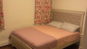 Free WiFi, bed sheets