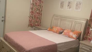 Free WiFi, bed sheets