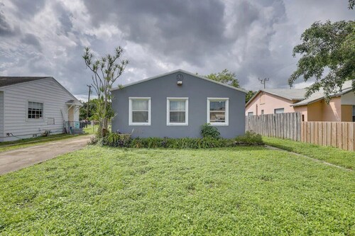 2130 Mckinley st Hollywood FL 33020