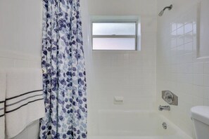 Interior - 2130 Mckinley st Hollywood FL 33020 (Hollywood)