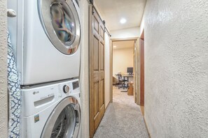 Interior - 256 Sioux Trail (Woodland Park)