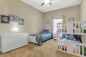 Interior - 333 Burford Circle Davenport (Davenport)