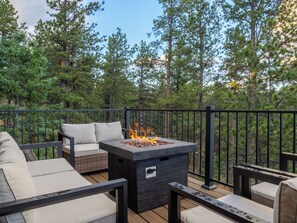 Interior - 36 Huntsman (Florissant)