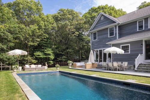 Fairway Villa by Rove Travel Family Home With Heated Pool