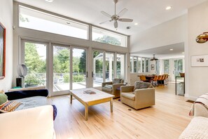 Interior - Pathside Cove by Rove Travel - 4BR Villa With Outdoor Spaces (Wainscott)