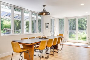 Interior - Pathside Cove by Rove Travel - 4BR Villa With Outdoor Spaces (Wainscott)