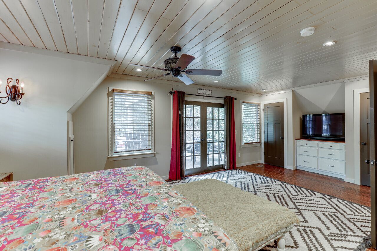 Chalet (3 Bedrooms) | Interior