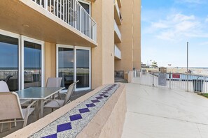 Interior - Oceania Beach Club 103 (New Smyrna Beach)