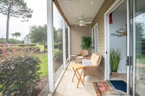 Interior - Sandpiper 2A (Sunset Beach)