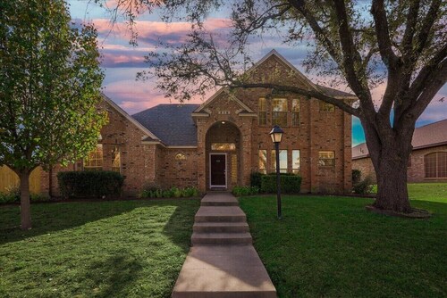 The Prestige Poolside Escape - 5BR w Cinema & Gaming