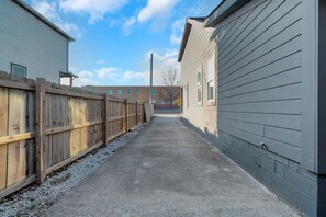 Interior - Stylish Nashville Getaway With Free Parking (Nashville)