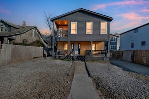 Interior - Stylish Nashville Getaway With Free Parking (Nashville)