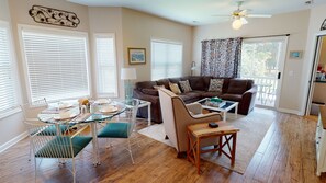 Interior - River Creek 2 Unit 2003 (Sunset Beach)