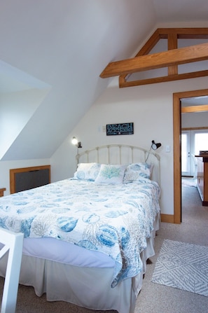 Villa (1 Bedroom) | Interior - Upstairs 1Br Beach Apartment in the Heart of the Vibe District 5 Minute Stroll to Beach 1480 (Virginia Beach)