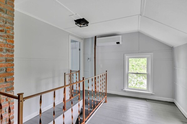 Interior - Spacious Lakeside Retreat: 4-bedroom Game Room (Orono)