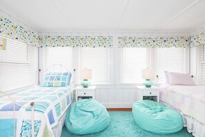 Interior - The Seashore Getaway House (Virginia Beach)