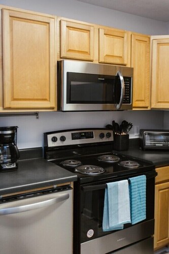 The Cozy Corner Near Downtown