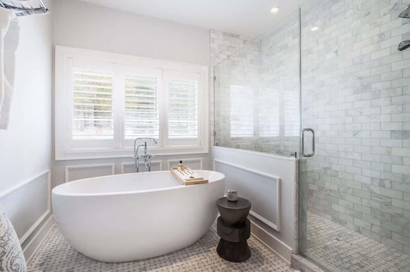 Interior - Bull Path Manor by Rove - 4BR Family Home With Pool & Hot Tub (East Hampton)