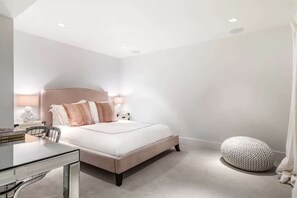 Interior - Bull Path Manor by Rove - 4BR Family Home With Pool & Hot Tub (East Hampton)