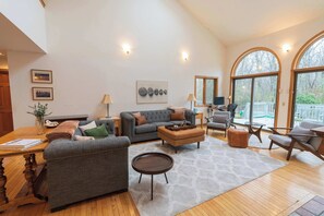 Interior - Meadowood Manor by Rovetravel 6BR Outdoor Spaces (Sag Harbor)