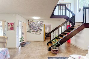 Interior - Spacious 3BR Home With Pool Access (Miami)