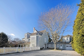 Interior - Oceanstone by Rove Villa w Pool & Beach Access (Southampton)