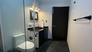 Rumah, 5 kamar tidur, pemandangan laguna | Kamar mandi