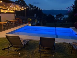 室外游泳池